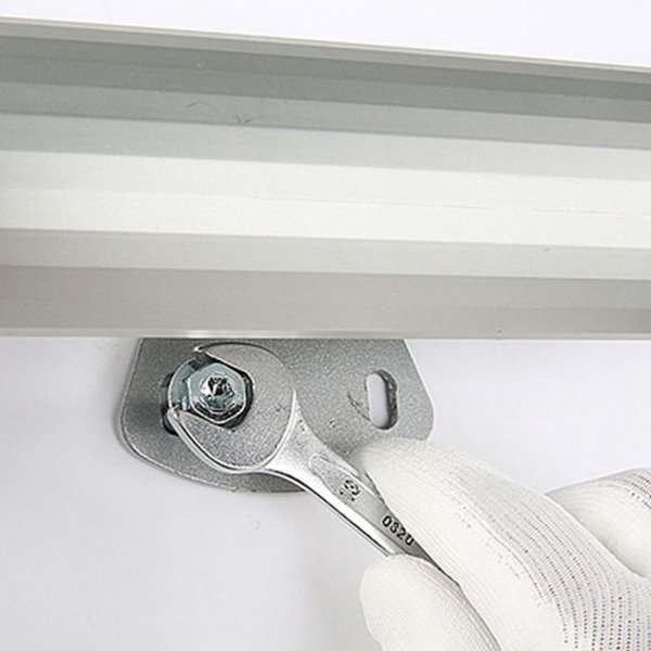 Wall Fixing, set with 4 pcs., for mounting of a Omni Banner Frame