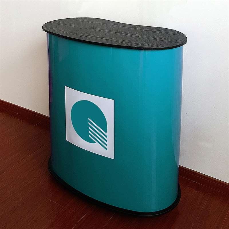 Panel Counter Curved, with black/white plates and 2 bags