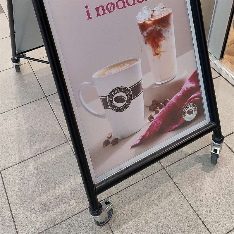 Expo Sign Lux Pavement Board with logo plate and wheels, black, 50 x 70 cm