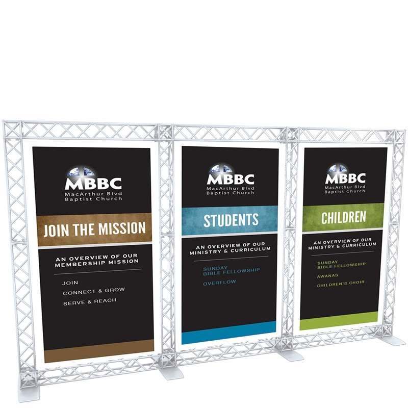 Crown Truss Triple Banner, 10 x 10 cm, white exhibition wall