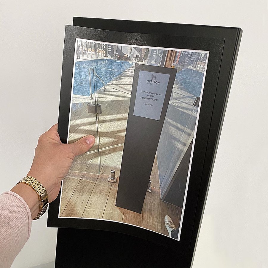 Design Magnetic Stand with A4 magnetic pocket