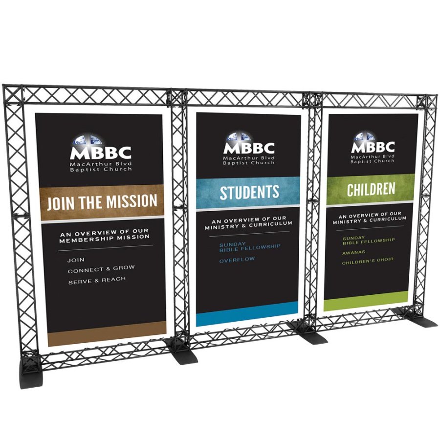 Crown Truss Triple Banner, 10 x 10 cm, black exhibition wall