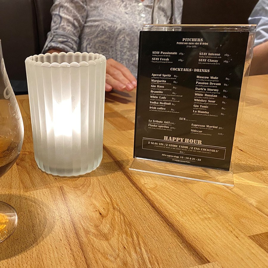 T-Menuholder, vertical, acrylic, A8