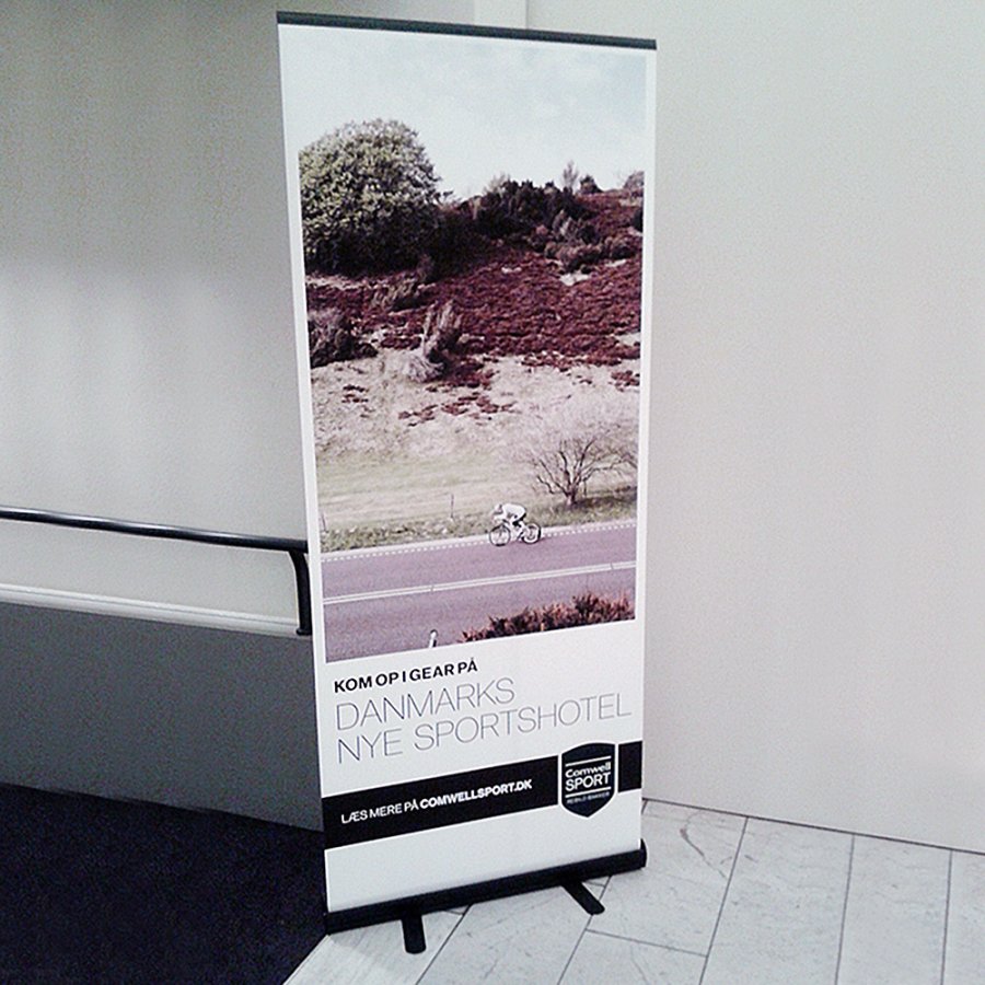 Basic Roll-up, black, single sided, 100 cm, alu