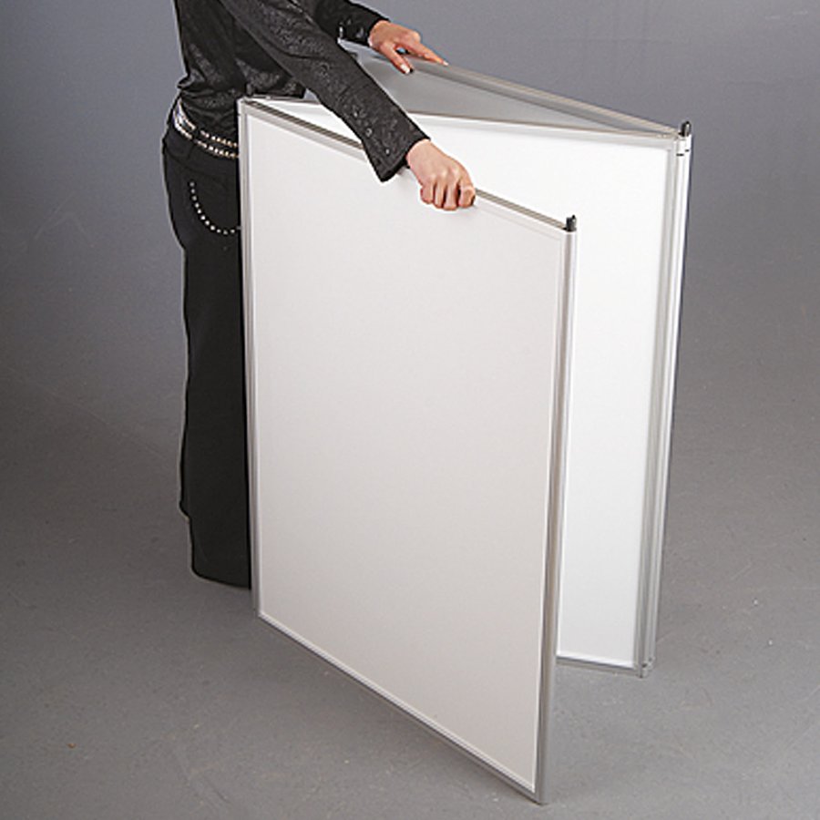 Expo Wall, 3 sections, 219 x 239 cm