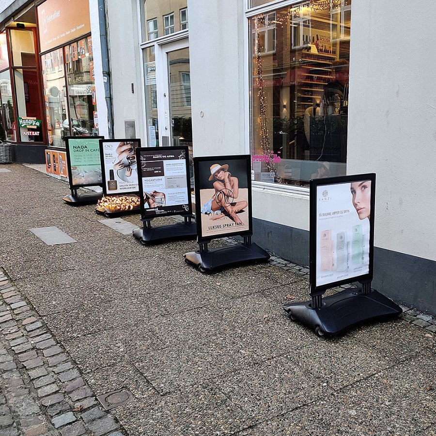 Wind-Sign Waterbase Budget Pavement Board, black, A0