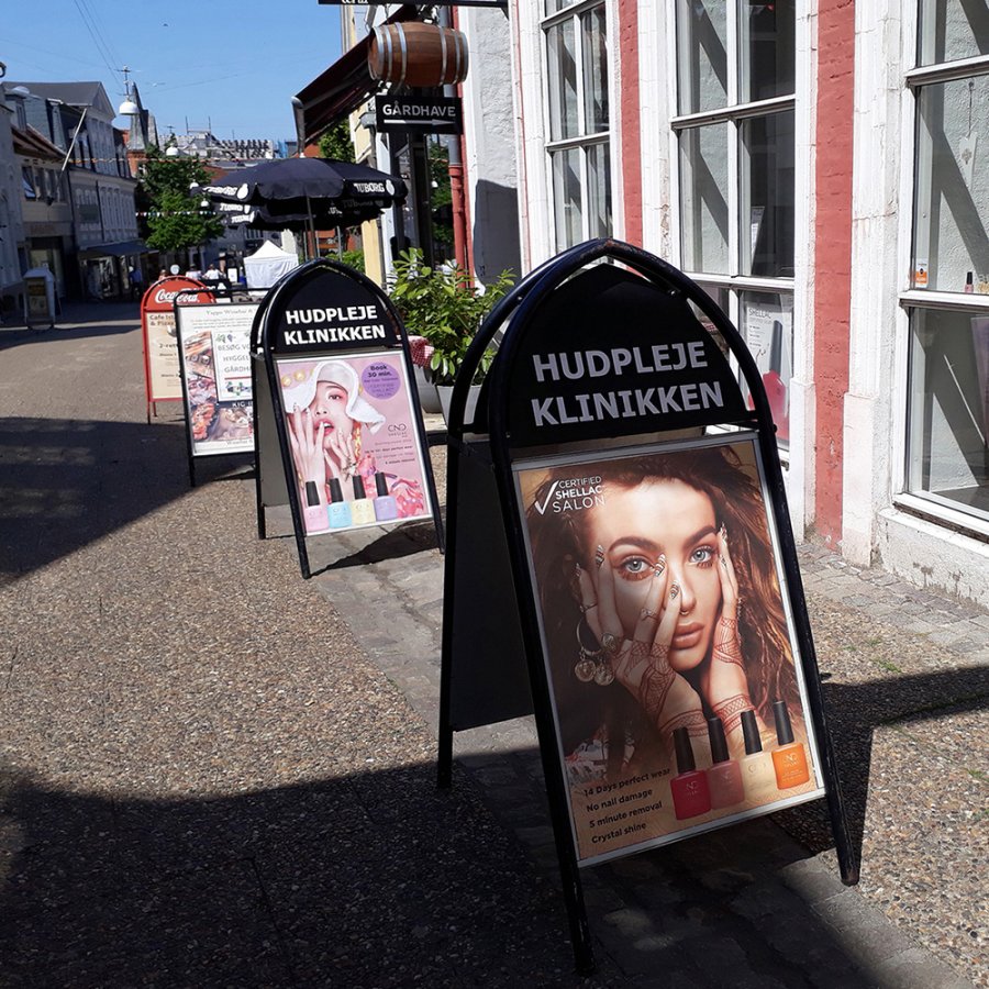 Gotik Classic Pavement Board, black, 50 x 70 cm